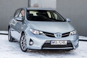 Toyota Auris II 1.8 HSD Prestige 2014