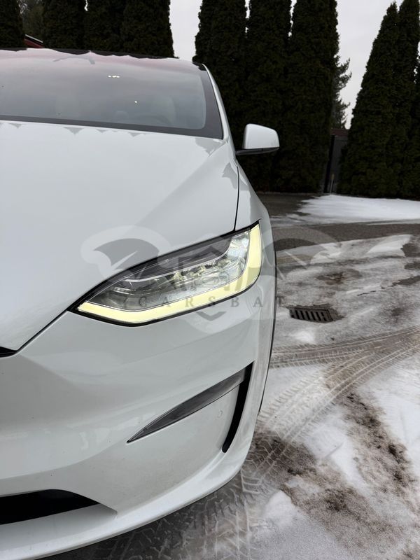 Tesla Model X 2022