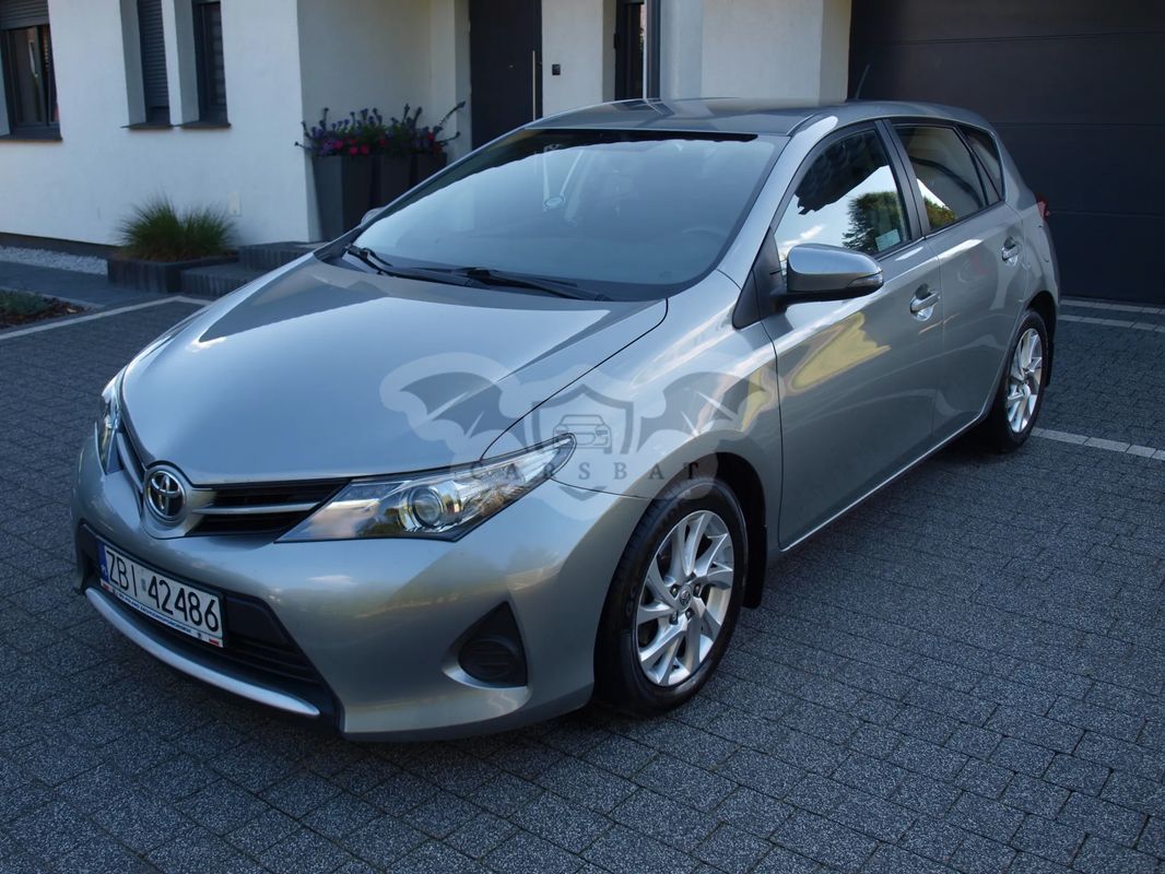 Toyota Auris II 1.33 VVT-i Active 2013