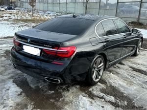 BMW 7 Series G11/12 740d xDrive 2016