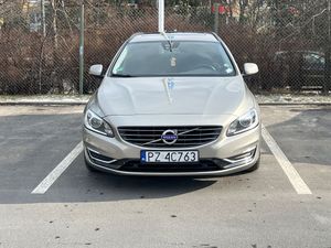Volvo V60 I D4 Momentum 2015