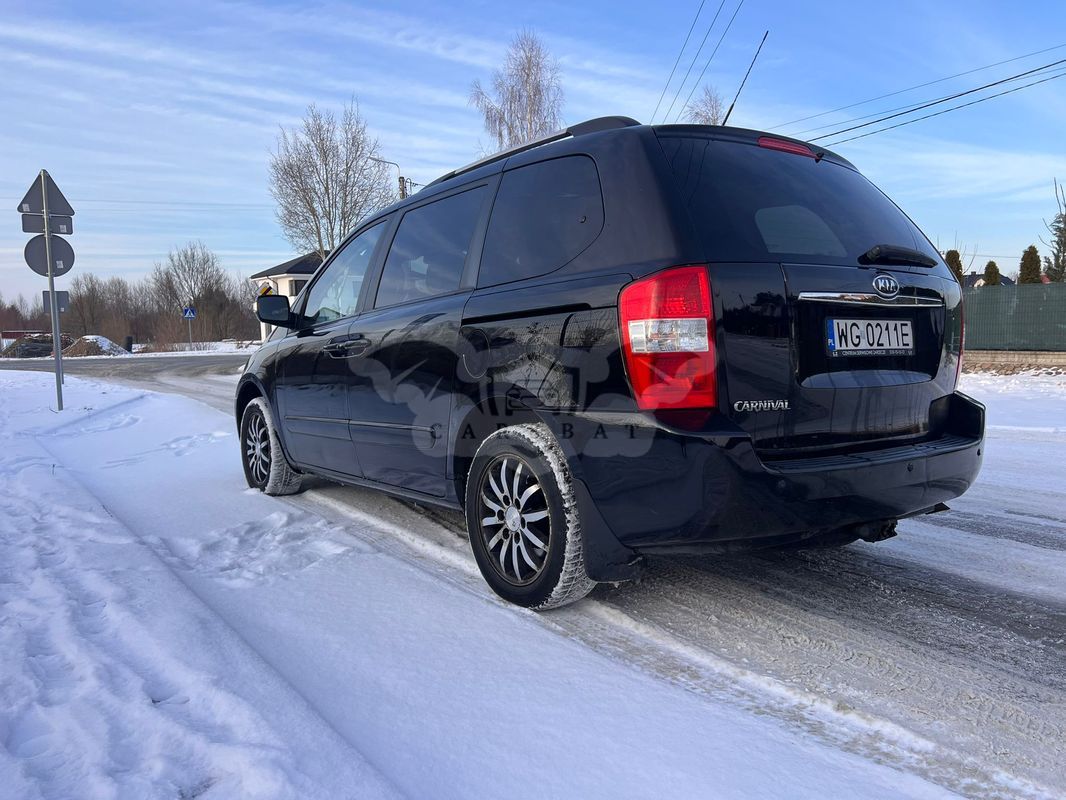 Kia Carnival 2012