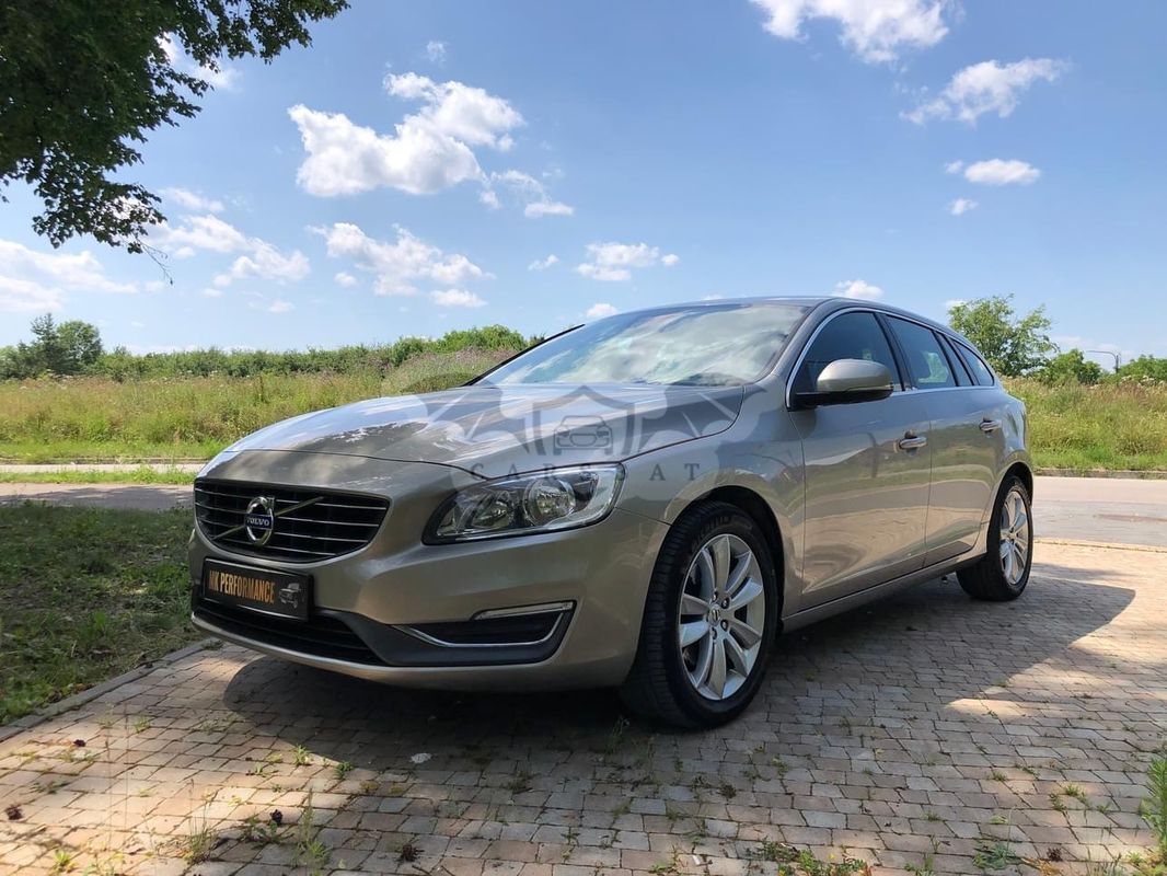 Volvo V60 I D3 Summum 2014