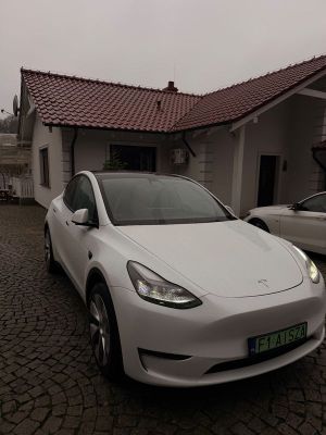 Tesla Model Y Long Range Dual Motor AWD 2023