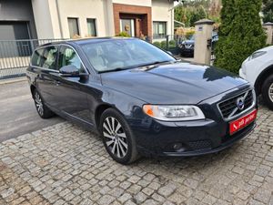 Volvo V70 III D3 Momentum 2012