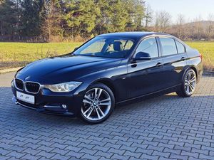 BMW 3 Series F30/F31 318d Sport Line 2015