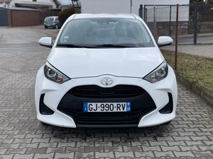 Toyota Yaris IV 1.0 Premium 2022