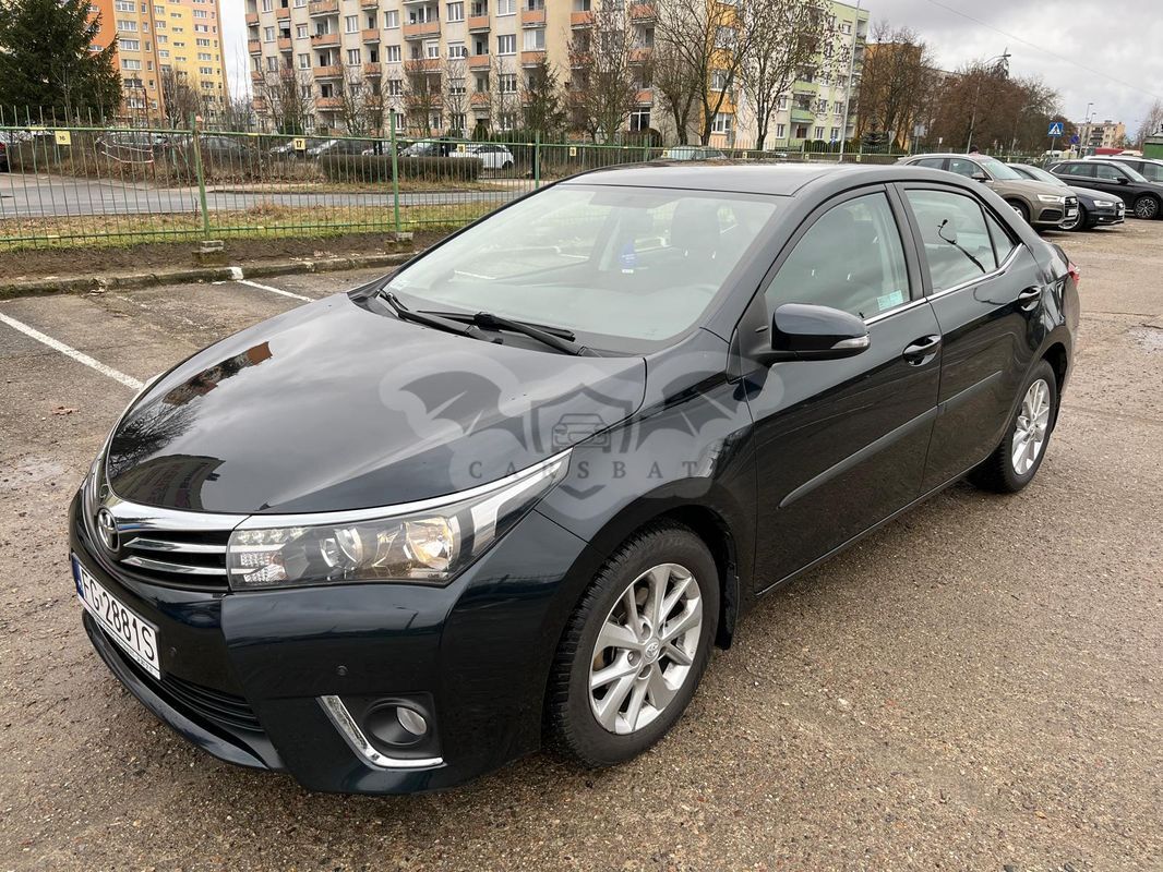 Toyota Corolla Seria E16 1.6 Premium 2013