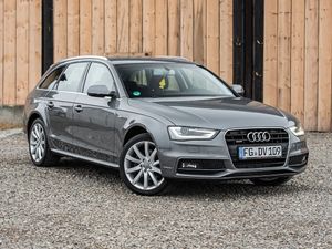 Audi A4 B8 2.0 TDI DPF clean diesel S line Sportpaket 2014