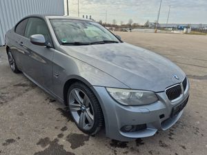 BMW 3 Series E90/E91/E92/E93 330i xDrive Edition Exclusive 2011