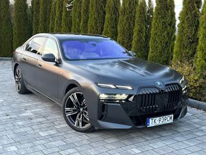 BMW 7 Series G70 740d xDrive mHEV M Sport sport 2023