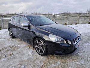 Volvo V60 I D2 R-Design Summum 2012
