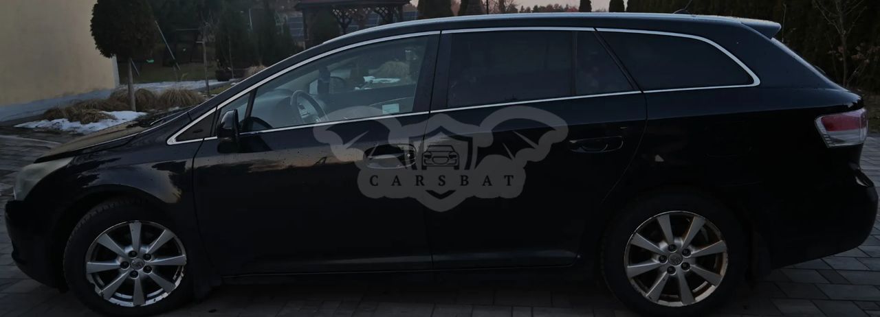 Toyota Avensis III 2.0 D-4D Premium 2011