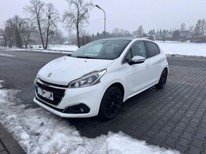 Peugeot 208 I 1.2 PureTech Allure 2018