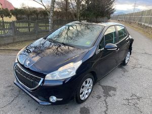 Peugeot 208 I 1.2 PureTech Active 2016