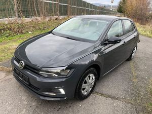 Volkswagen Polo VI 1.0 (Blue Motion Technology) Comfortline 2018