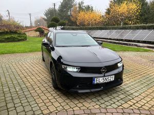 Opel Astra L 1.6 T Plug-in Hybrid Business Edition 2023