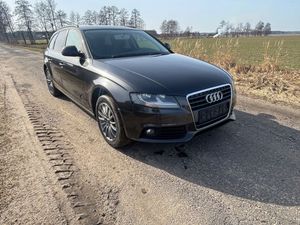 Audi A4 B8 2.0 TDI DPF Ambition 2009