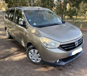 Dacia Lodgy 2012