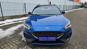 Ford Focus Mk4 2.0 EcoBlue S&S ST mit Styling-Paket 2020