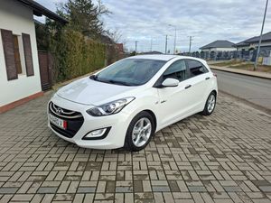 Hyundai i30 II blue 1.6 GDI Passion 2015
