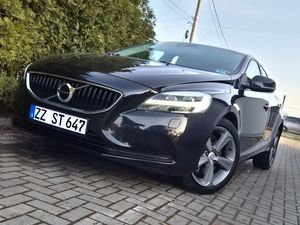 Volvo V40 II T3 Geartronic Momentum 2017