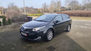 Toyota Avensis III 2.0 D-4D PowerBoost Premium 2012