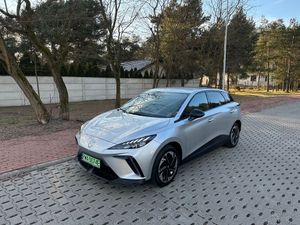 MG MG4 2023