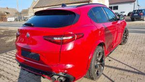 Alfa Romeo Stelvio V6 2.9 Bi-Turbo AT8-Q4 Quadrifoglio 2018