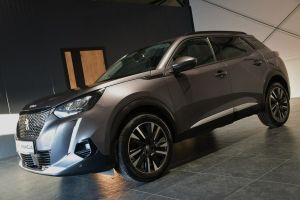 Peugeot 2008 II 1.2 PureTech Allure Pack S&S 2021