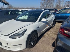 Tesla Model 3 Allradantrieb Dual Motor Performance 2025