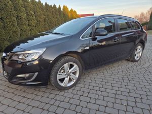 Opel Astra J 1.4 T Sport S&S 2014