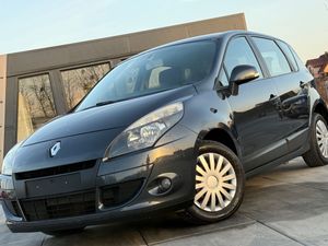 Renault Scenic III 1.6 16V TomTom Edition 2011