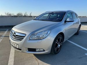 Opel Insignia A 2.0 CDTI 2011