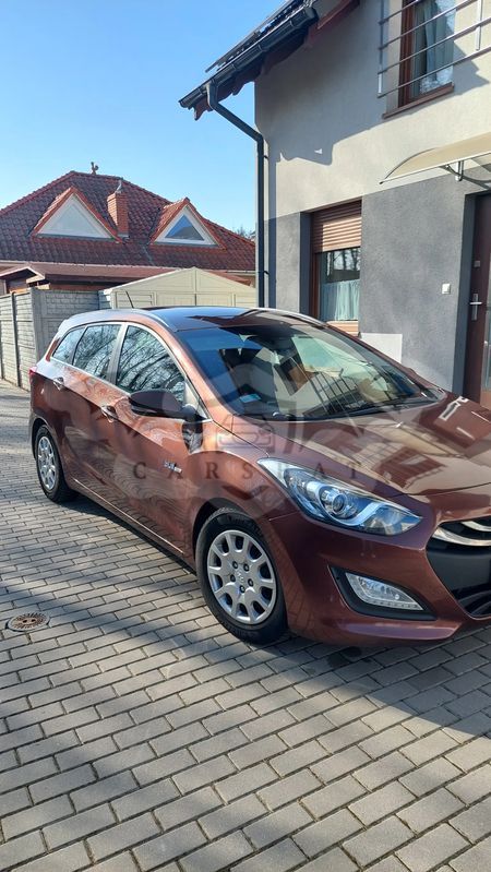 Hyundai i30 II blue Kombi 1.6 CRDi Style 2013
