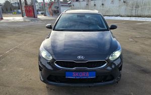 Kia Ceed III 1.4 T-GDI DCT OPF Platinum Edition 2020