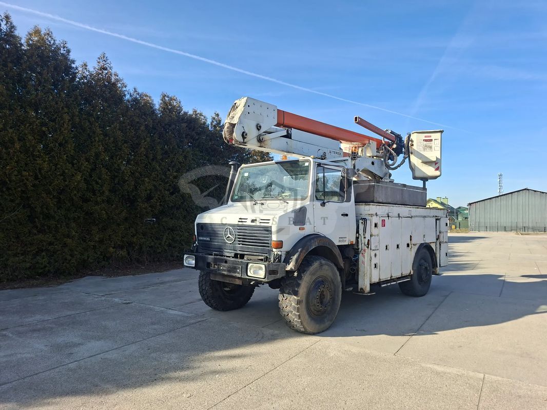 Mercedes-Benz Unimog 1995