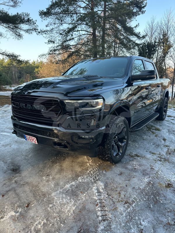 RAM 1500 5.7 Crew Cab Shortbed Bighorn Black 2021