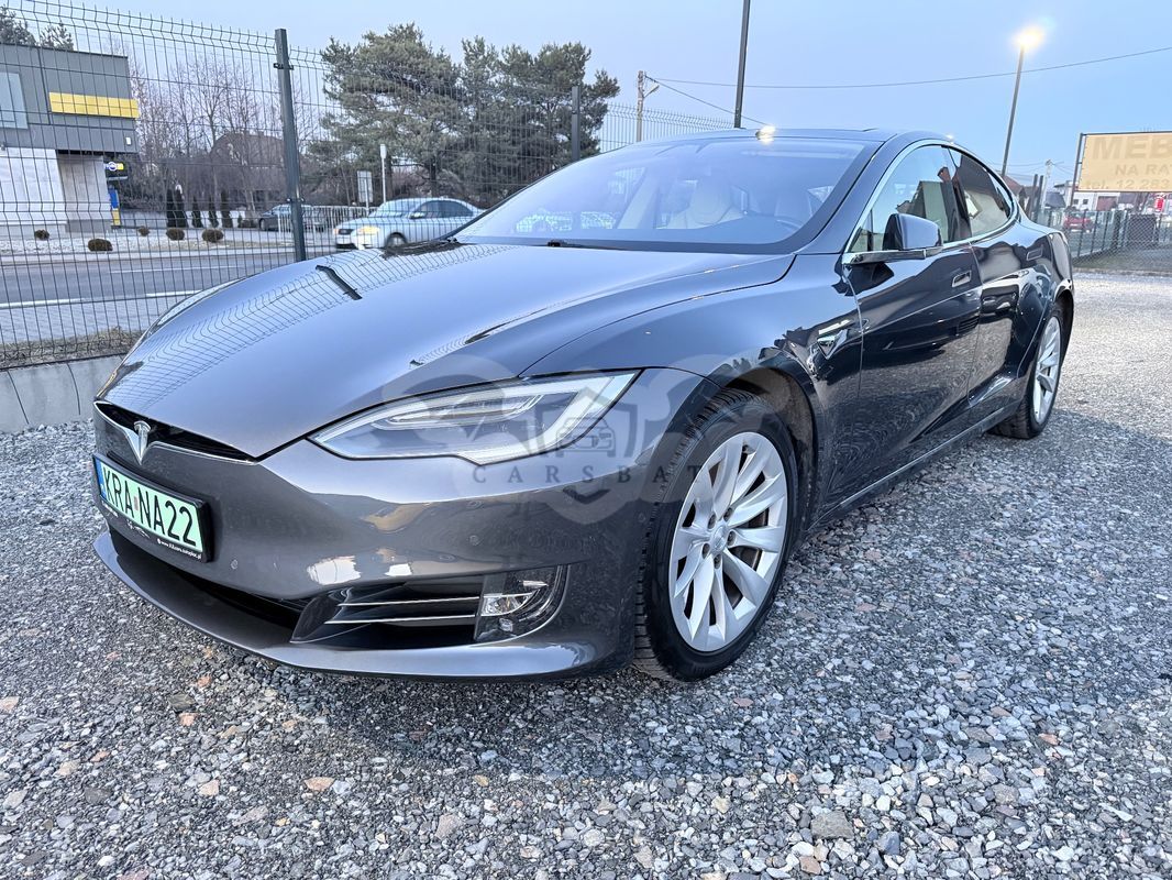 Tesla Model S 2018