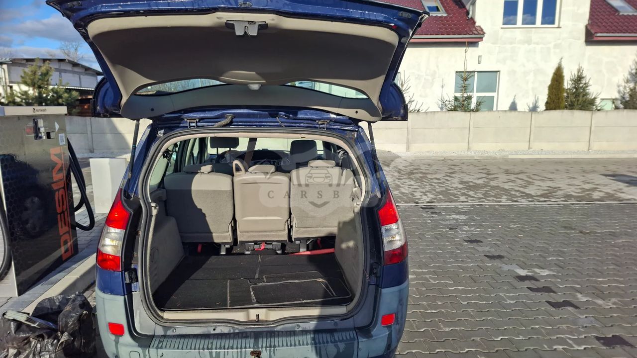 Renault Scenic II 2.0 16V Expression 2006