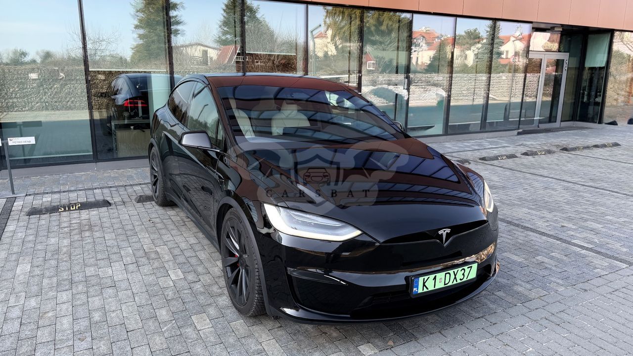 Tesla Model X 2023