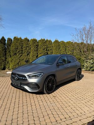 Mercedes-Benz GLA 250 4-Matic 2021