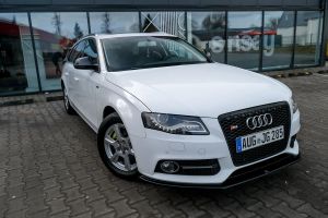 Audi A4 B8 2.0 TDI DPF S line Sportpaket (plus) 2009