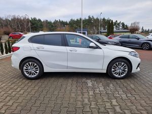 BMW 1 Series F40 118i Advantage 2021