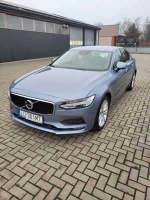 Volvo S90 D4 Momentum 2017