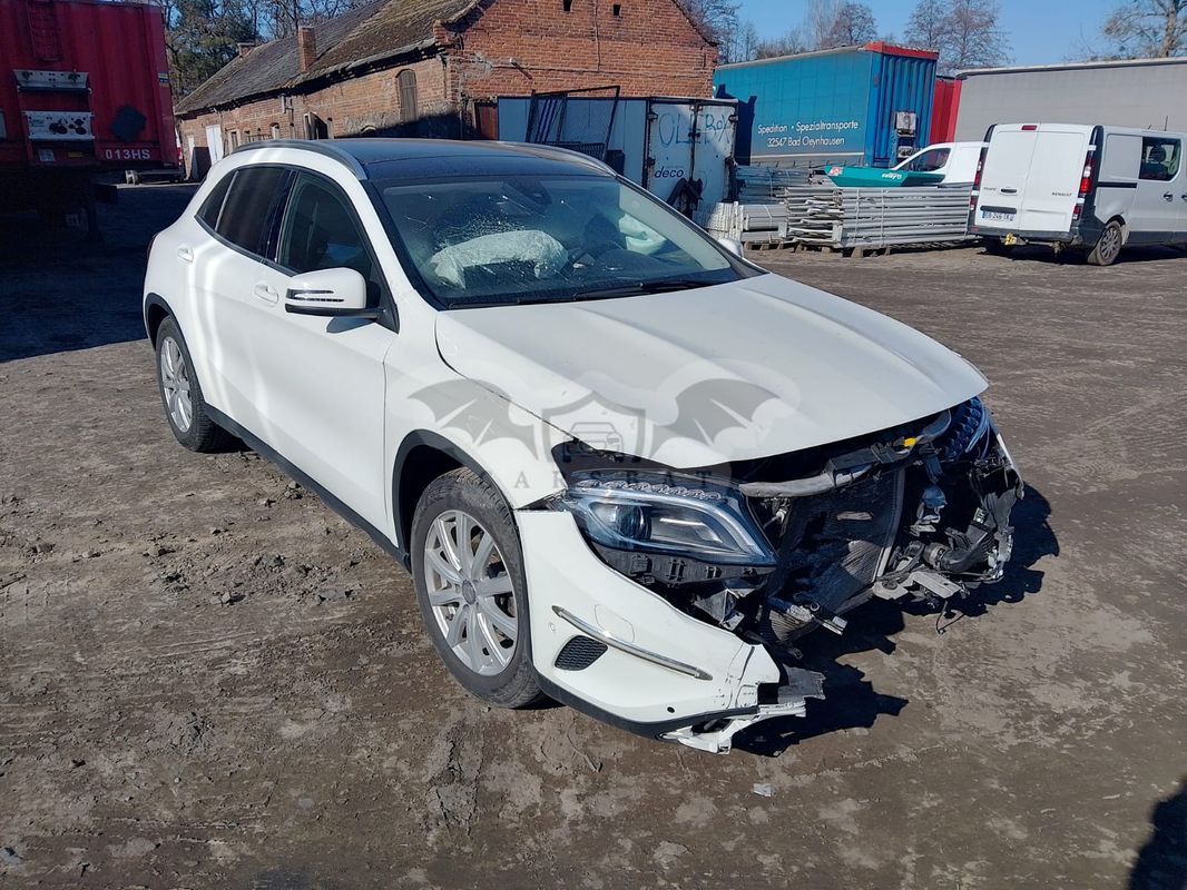 Mercedes-Benz GLA 200 2016
