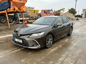 Toyota Camry 2.5 Hybrid Prestige CVT 2021