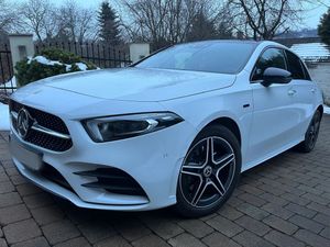 Mercedes-Benz A W177 250 e PHEV AMG Line 8G-DCT 2021