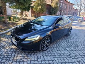 Volvo V40 II 2016