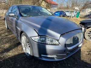 Jaguar XJ X351 3.0 D V6 LWB Premium Luxury 2013